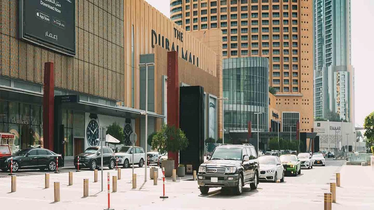 Dubai Mall’s Cinema and Fashion Parking