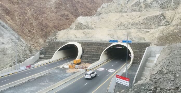 Khorfakkan Road: A Scenic Drive Through the Mountains
