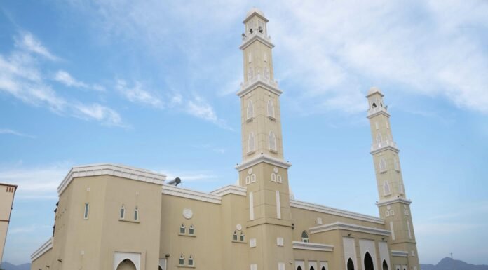 Abu Bakr Al Siddiq Mosque: A Landmark of Faith in Dubai Abu Bakr Al Siddiq Mosque